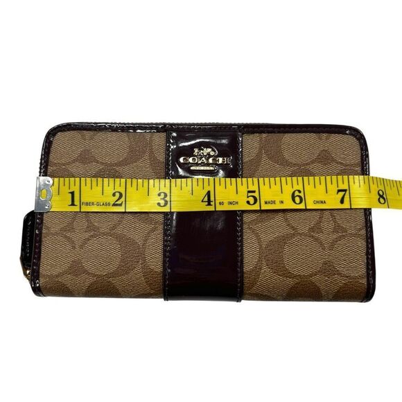 Coach Signature C Patent Leather Zip-Around Wallet Accordion Wallet Brown - Picture 3 of 9
